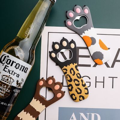 ▤ 1PCS Creativity Cartoon Cute Paw Wine Bottle Opener Beer Bottle Opener Cat Magnet Refriger Magnet Beer Opener