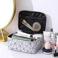 【jw】☈♠  Capacity Makeup Toiletries Organizer Storage Cases