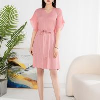 Fold the new dress female temperament show thin short sleeve v-neck accept waist pleated skirt falbala pure color with A word