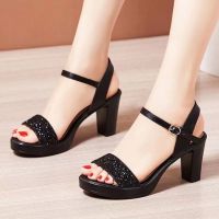 A word cingulate high-heeled sandals female temperament of the new 2023 summer Roman sandals thick with catwalk shows womens shoes