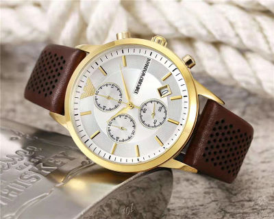 นาฬิกาสำหรับผู้ชายคุณภาพสูงใหม่2021 Original Armanis ผู้ชายนาฬิกาควอตซ์สายหนังสีทองและสีดำหน้าปัดสามหน้าปัดนาฬิกาเต็มรูปแบบ
