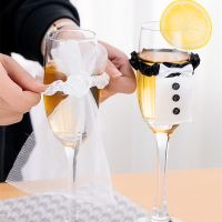 【LF】 Decoração de mesa casamento copo vidro vinho capa noiva noivo traje diy para ser chuveiro decoração festa despedida