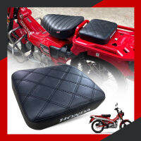 เบาะหลังลายข้าวหลามตัดสีดำ ขนาดกลาง สำหรับฮอนด้า CT125 PASSENGER SEAT PAD FOR HONDA CT125 HUNTER TRAIL ปี 2020-2023