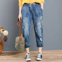 【มีไซส์ใหญ่】Plus Size Womens M-3XL Elastic Waist Cropped Pants Floral Embroidery 8/10 Denim Pants