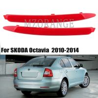 2013รถยนต์ของเล่นประกอบเอง2012 2011 2010 106/105 945 Octavia Skoda สำหรับไฟกันชนสะท้อนแสงไฟท้ายด้านหลังสีแดง