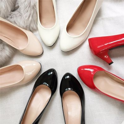 รองเท้าส้นสูงผู้หญิง39คู่,รองเท้าคุณภาพสูงและใหม่ส้นสูงสีดำคลาสสิกสีขาวปั๊มสีขาวสำหรับสาวออฟฟิศเซ็กซี่สีขาวสีแดง