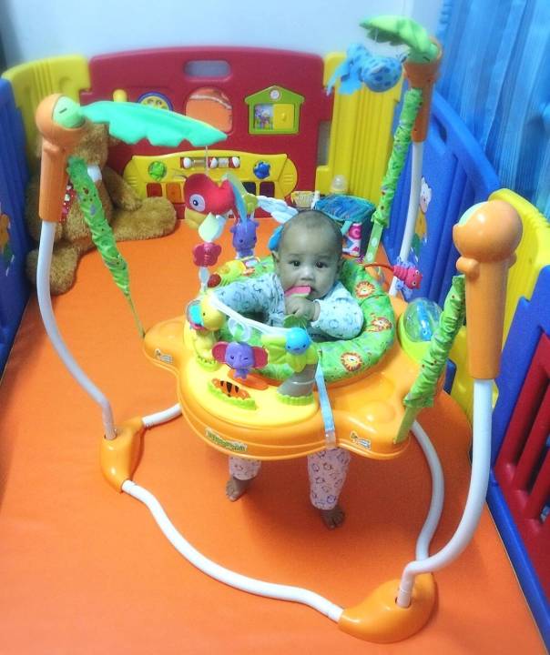 jumperoo-jungle-จั้มเปอร์เด็ก-สีส้มสีสดใส-มีดนตรี-มีไฟ-เสริมพัฒนาการเด็ก