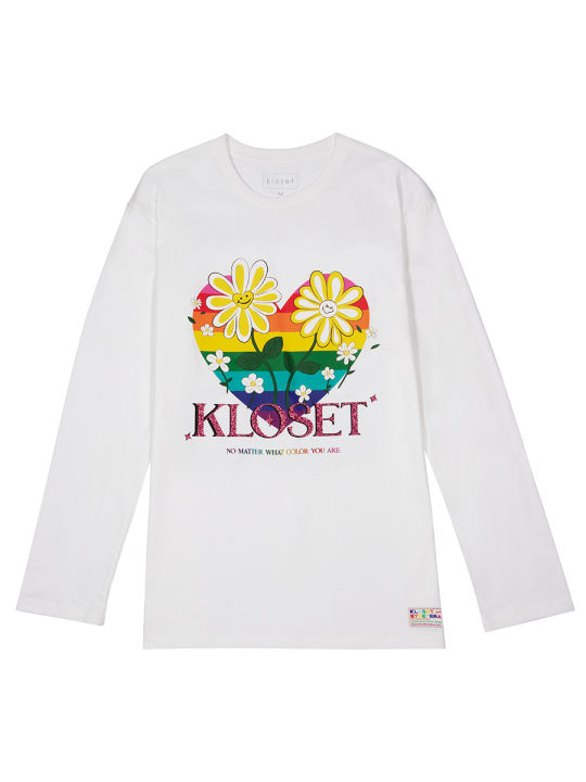 kloset-pm23-t006-proud-to-be-me-sweatshirt-เสื้อยืดแขนยาว-เสื้อสกรีนลาย-เสื้อkloset-ลายหัวใจรุ้ง-เสื้อผู้หญิง-เสื้อคอกลม