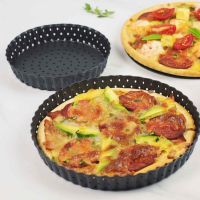 Quiche เครื่องมือการอบเหล็กคาร์บอนพายทาร์ตสำหรับใช้ในครัวอเนกประสงค์ไม่ติดในบ้านทำความสะอาดฐานที่ถอดออกได้ถาดพิซซากลมเจาะรู