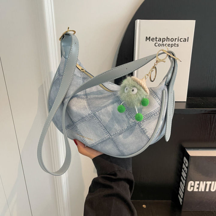ปีนี้เป็นที่นิยม-crowdbag-ผู้หญิง-2023-ฤดูร้อนใหม่สไตล์หยางกระเป๋าสะพายไหล่เดียวใต้วงแขนเกี๊ยวกระเป๋า