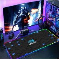 แผ่นรองเมาส์ Xxl Nvidia แป้นพิมพ์เรืองแสงแผ่นล็อคช่อเบอร์รีปลอม RGB สำหรับนักเล่นเกม90x30แผ่นรองเดสก์ทอปขอบกว้าง