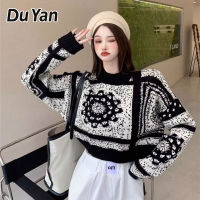 Du Yan เสื้อสเวตเตอร์แบบสวมหัวของผู้หญิงเสื้อสเวตเตอร์ผ้าแจ็คการ์ดเรโทรสไตล์เกาหลีเสื้อเอวลอย