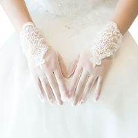 ✎♛■ Women Short Sheer Wedding Gloves Floral Lace Patchwork Sunscreen Bridal Mittens