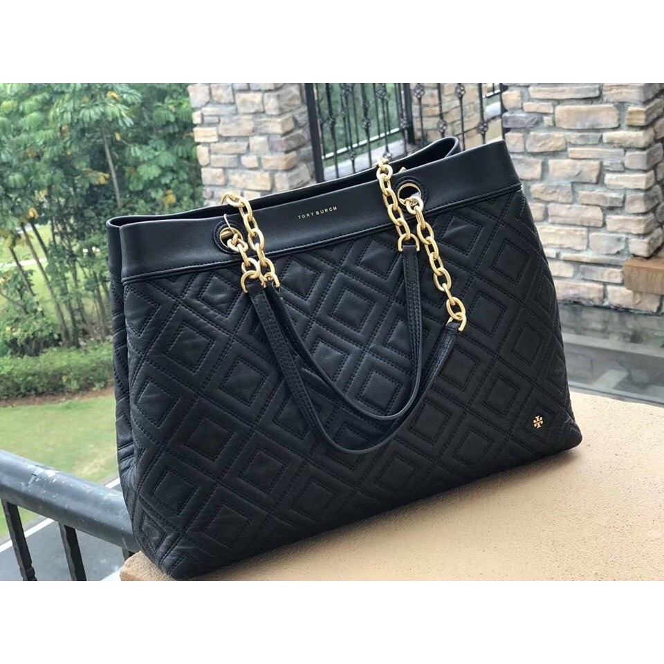 Womens Bags Satchel bags and purses Tory Burch Leather Logo Plaque Satchel Bag in Black Save 18% 