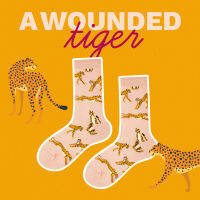 emmtee.emmbee - ถุงเท้า A Wounded Tiger