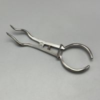 ทันตกรรมสแตนเลสสตีลยาง Dam Forcep Plier ยาง Dam Clamp Plier สำหรับ Clamp คลิปทันตกรรม Slim Tip เครื่องมือเครื่องมือ