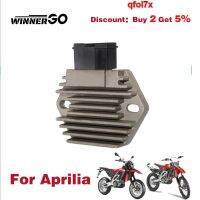 ตัวควบคุมแรงดันไฟฟ้ารถจักรยานยนต์ตัวเรียงกระแสสำหรับ Aprilia RXV 450 550 SXV RXV550 RXV450 SXV450 SXV550 Qfol7x AP9100424 2005-2012