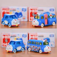 TOMICA TAKARA Tomy. Doraemon Boneka Bergerak รถโลหะผสมของเล่นไทม์แมชชีนอ้วนจ้ำม่ำสีฟ้าของสะสมของเล่นเด็ก