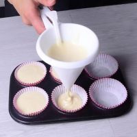 HiMISS Kitchen Handheld DIY Chocolate Candy Icing Funnel Mold Convenient Foodgrade Plastic Pancake Cream Batter Dispenser