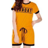 เสื้อครอปกับกางเกงลายSUNDAY