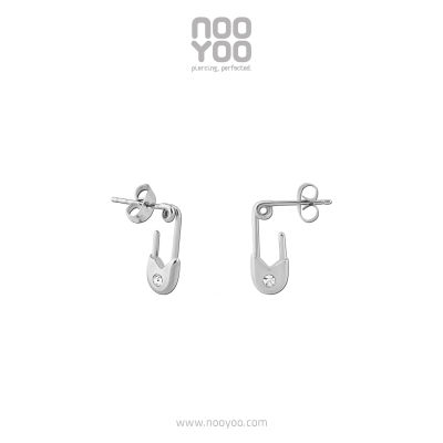 NooYoo ต่างหูสำหรับผิวแพ้ง่าย TINY SAFETY PIN Crystal Surgical Steel