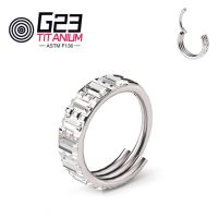 G23 ASTM F136ไทเทเนียม CZ Pave ด้านข้างข้ามออกแบบส่วน The Cross Clicker ต่างหู Cartialge Tragus Helix เจาะริมฝีปากจมูก