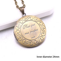 New Retro Carved flower Mini Photo locket Pendant Romantic Memory Photo necklace copper Album box necklace Women jewelry