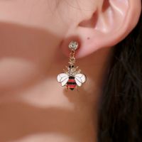 [COD] Cross-border new earrings cute little bee diamond stud female personality sweet long spot wholesale