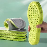 1 คู่ Soft Breathable กีฬากันกระแทกแทรก Wormwood Insoles ระงับกลิ่นกายสำหรับผู้ชายผู้หญิง Boost รองเท้าแผ่นตาข่ายสามารถตัดขนาดพื้นรองเท้า-Giers