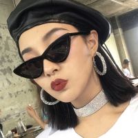 Vintage Cat Eye Triangle Sunglasses Small Sun Glasses UV400 Polarized Streetwear Trending Eyewear Shades Female Glasses