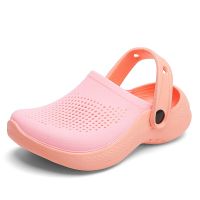 Holiday Discounts Designer Girls Clogs Children Sandals 2022 Summer Beach Water Shoes Slipper Platform Clogs 4-12 Years Children Sandals For Girl