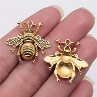 10pcs 25x25mm Antique Gold Color Plated Antique Bronze Plated Antique Silver Plated Bee Charm For Jewelry Making