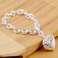 Delicate Chain Bracelet Party Jewelry Gifts Sweet Girls Bracelet Peach Heart Pendant Bracelet Silver Plated Bracelets