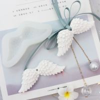 Angel wings aromatherapy gypsum silicone mold car pendant decorative aromatherapy stone DIY material wings drop glue mold Bread Cake  Cookie Accessori