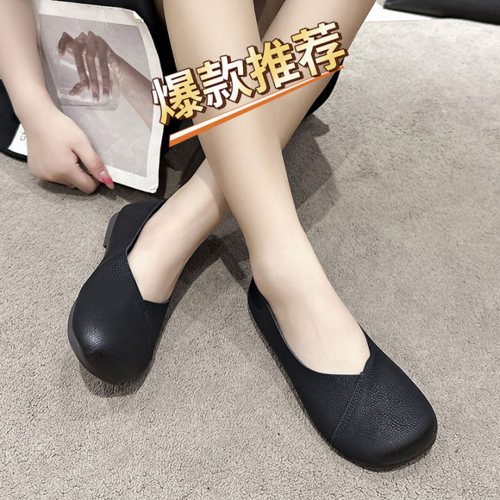 korean-version-round-toe-flat-bottomed-mothers-shoes-for-women-in-autumn-2023-new-soft-sole-soft-surface-shallow-cut-casual-flat-heeled-shoes
