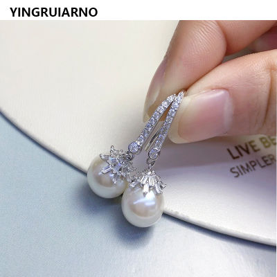 YINGRUIARNO Natural freshwater pearls, fashionable zircon sparkling diamond earrings, natural pearl earrings
