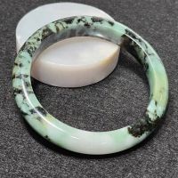 (J71) กำไลหยก พม่าแท้ Jadeite Type A 100% ไซส์ 58.7 mm. หยกสีธรรมชาติ ไม่ผ่านการปรับปรุงใดๆทั้งสิ้น