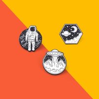 Travel In Space Landscape Enamel Pin Planet Ufo Takes Off Bag Brooches Lapel Badge Cartoon Jewelry Gift For Kid Friend Wholesale