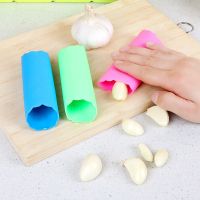 Roll Tube Easy Useful Kitchen Tools Non-toxic Safety Gadget Silicone Garlic Peeler Garlic Press Rocker Stripper Garlic Peeling