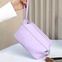 กระเป๋าถือระบบคลาวด์ Tas Kosmetik อุปกรณ์ในห้องน้ำกระเป๋าเครื่องสำอางเดินทางของผู้หญิงที่มีคุณภาพสูงขั้นสูงความจุขนาดใหญ่