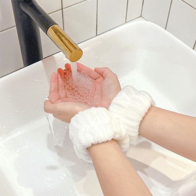 【HOT】₪♀♟ Washing Face Wrist Band Water-absorbing Artifact Arm Cuff Anti-wet Wristband Wiping Sweat-absorbing Guard