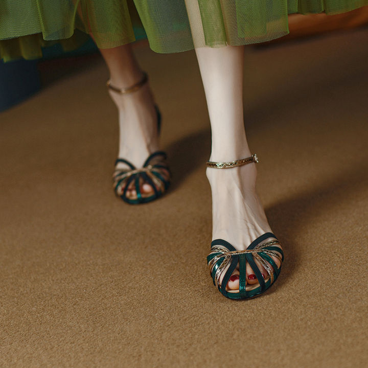 รองเท้าแตะส้นแบน-colorblock-สายโรมันทอกลวงฝรั่งเศสรองเท้าเดียวฤดูร้อนใหม่