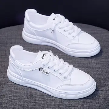 White levi's clearance canvas shoes