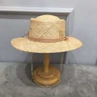 2022 Nuovo Arrivo Cappello Di Paglia Di Rafia Per Le Donne Con Lettera E Catena Cappello Da Sole Floscappello A Larga Cappelli Estii Berretto Da Spiaggia Donna