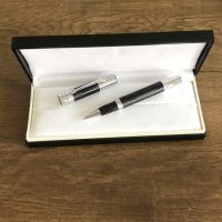 【☑Fast Delivery☑】 azaooc ปากกาเอ็มบีรุ่นที่ระลึกปากกาหมึกเจลอุปกรณ์สำนักงานธุรกิจปากกาลูกลื่นลงลายมือชื่อชุดเชกสเปียร์