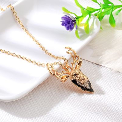[COD] European and cross-border best-selling womens diamond brooch necklace dual-purpose alloy electroplating color-preserving new