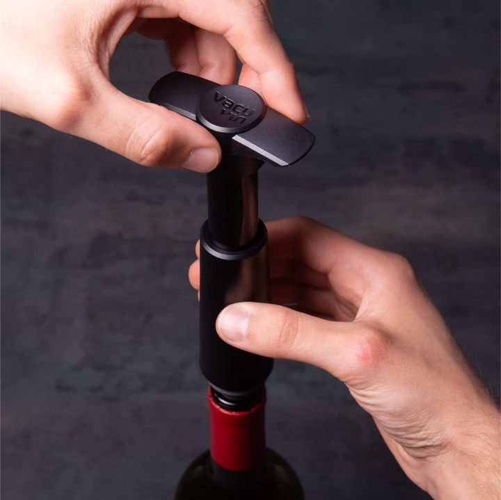 vacu-vin-wine-saver-pump-black-with-vacuum-wine-stopper-keep-your-wine-fresh-for-up-to-10-days-1-pump-8-stoppers-2-gray-amp-6-multi-reusable-made-in-the-netherlands