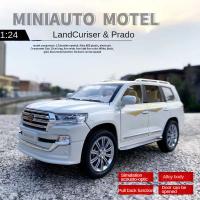 1:24/1:32 Scale Toyota Prado landcuriser Diecast รุ่นรถโลหะผสมโลหะดึงกลับสะสมยานพาหนะของเล่นเสียงและแสงรถเค้กตกแต่งสำหรับของขวัญเด็ก