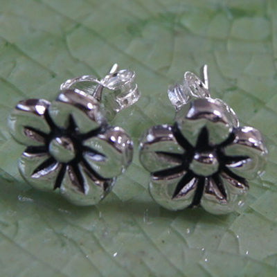 ดอกไม้น่ารักทำจากมึอลวดลายไทยตำหูเงินสเตอรลิงซิลเวอรสวยของฝากที่มีคุณค่า สดุดตา Thai design earrings flower orchid 925 sterling silver