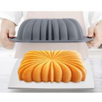 2022 New Food Grade Silicone Toast Baking Pan Cake Mould Bread Loaf Pan With Fluted Design Non-Stick Baking Mold